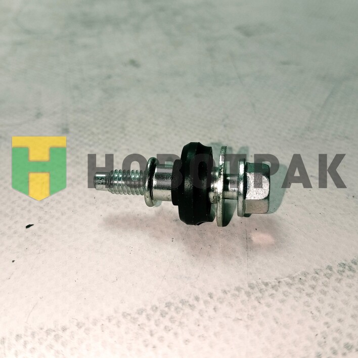 Болт крышки ГБЦ 006420