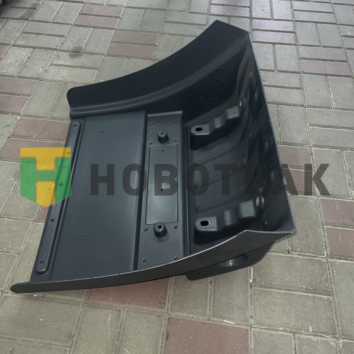 Крыло заднее правое (задняя часть) MAN TGA M5005187