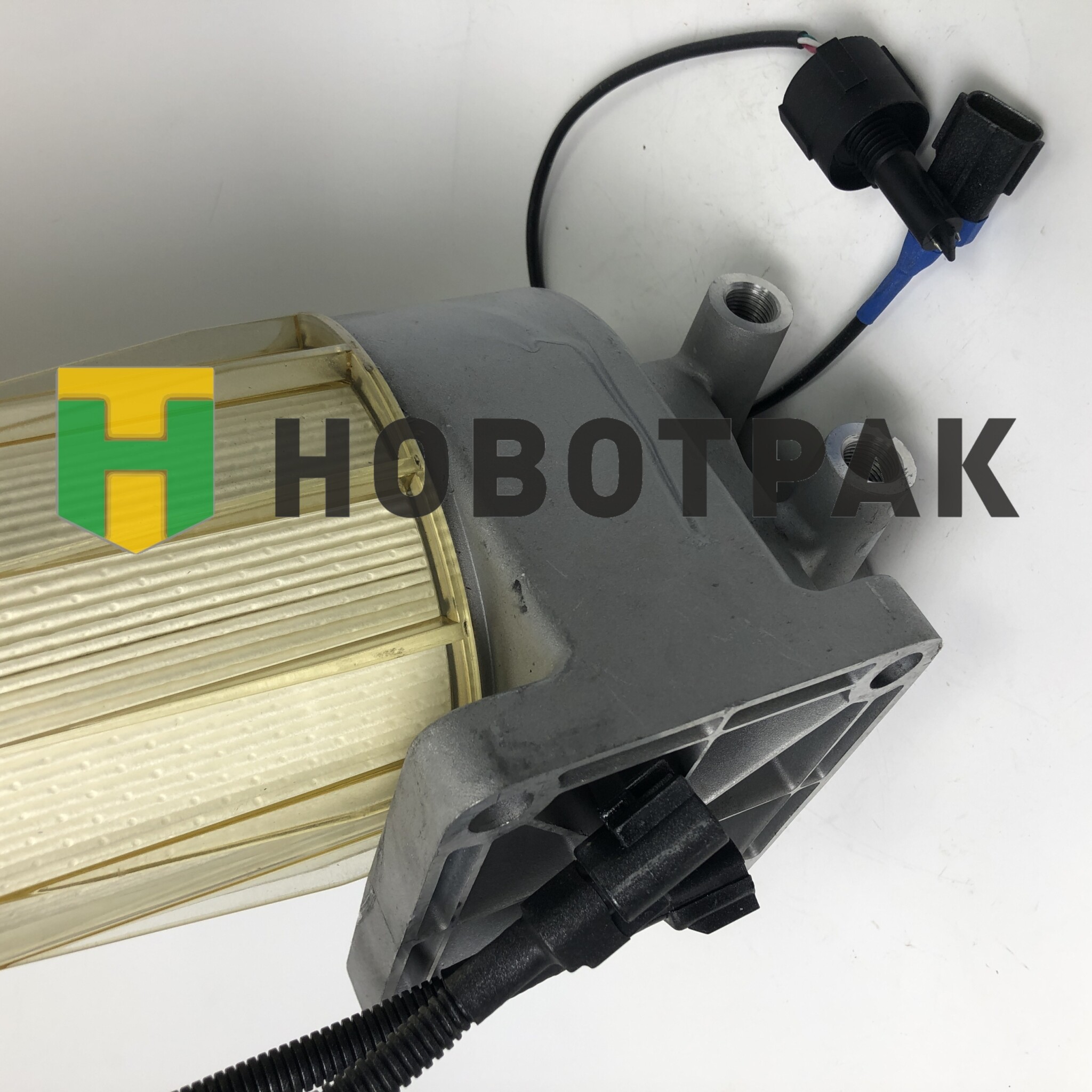 Сепаратор топлива в сборе для грузовиков HOWO T5G и SITRAK (с электронасосом и подогревом)