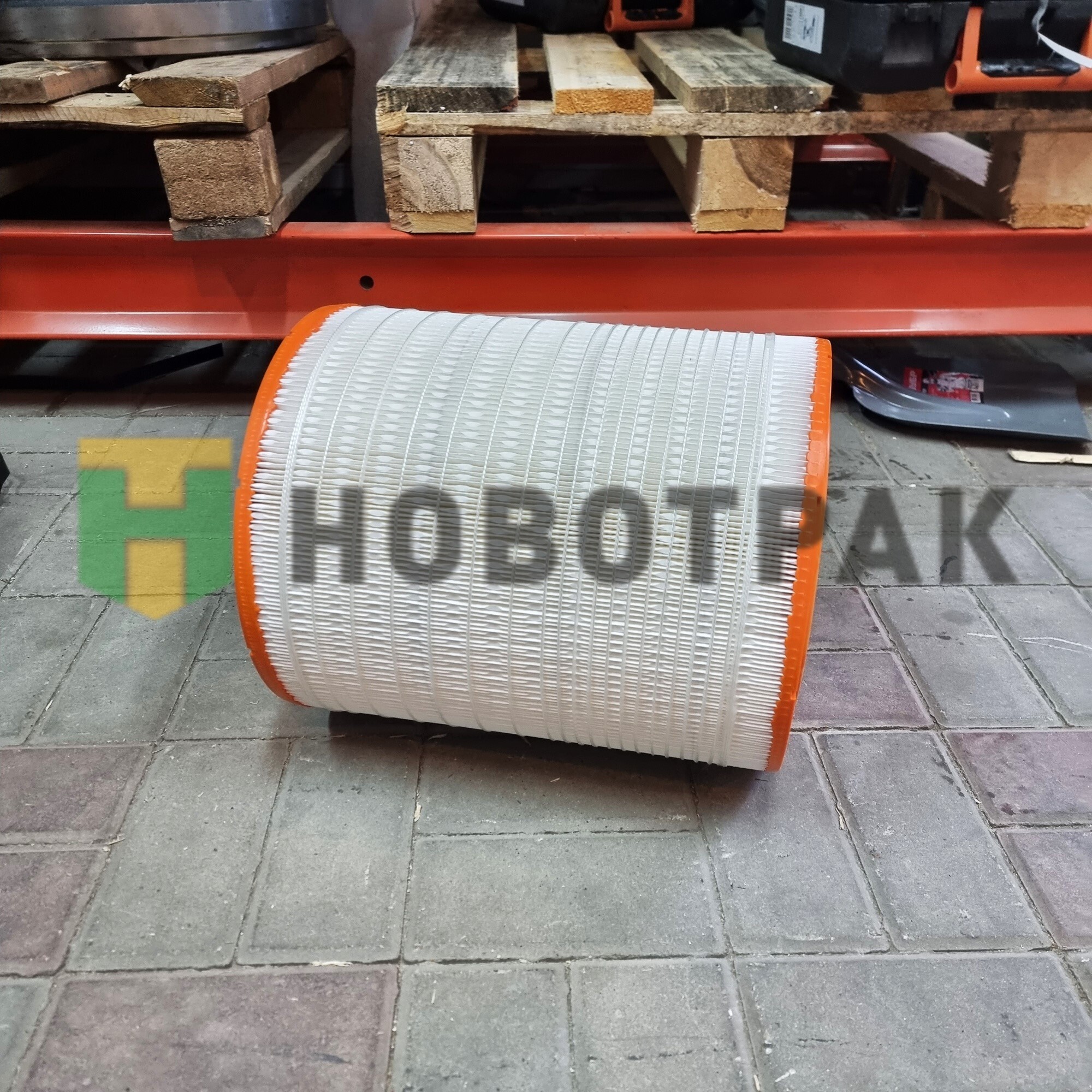 Фильтр воздушный Volvo B1100700