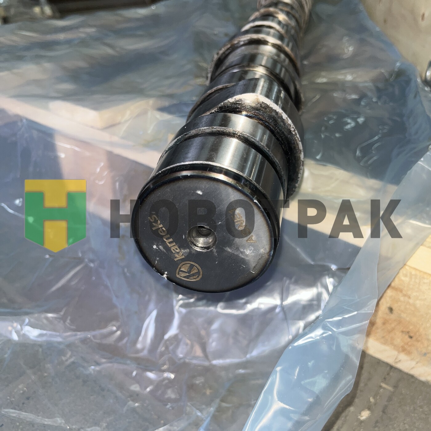 Распредвал RENAULT RVI MAGNUM, KERAX DXI13 21110845
