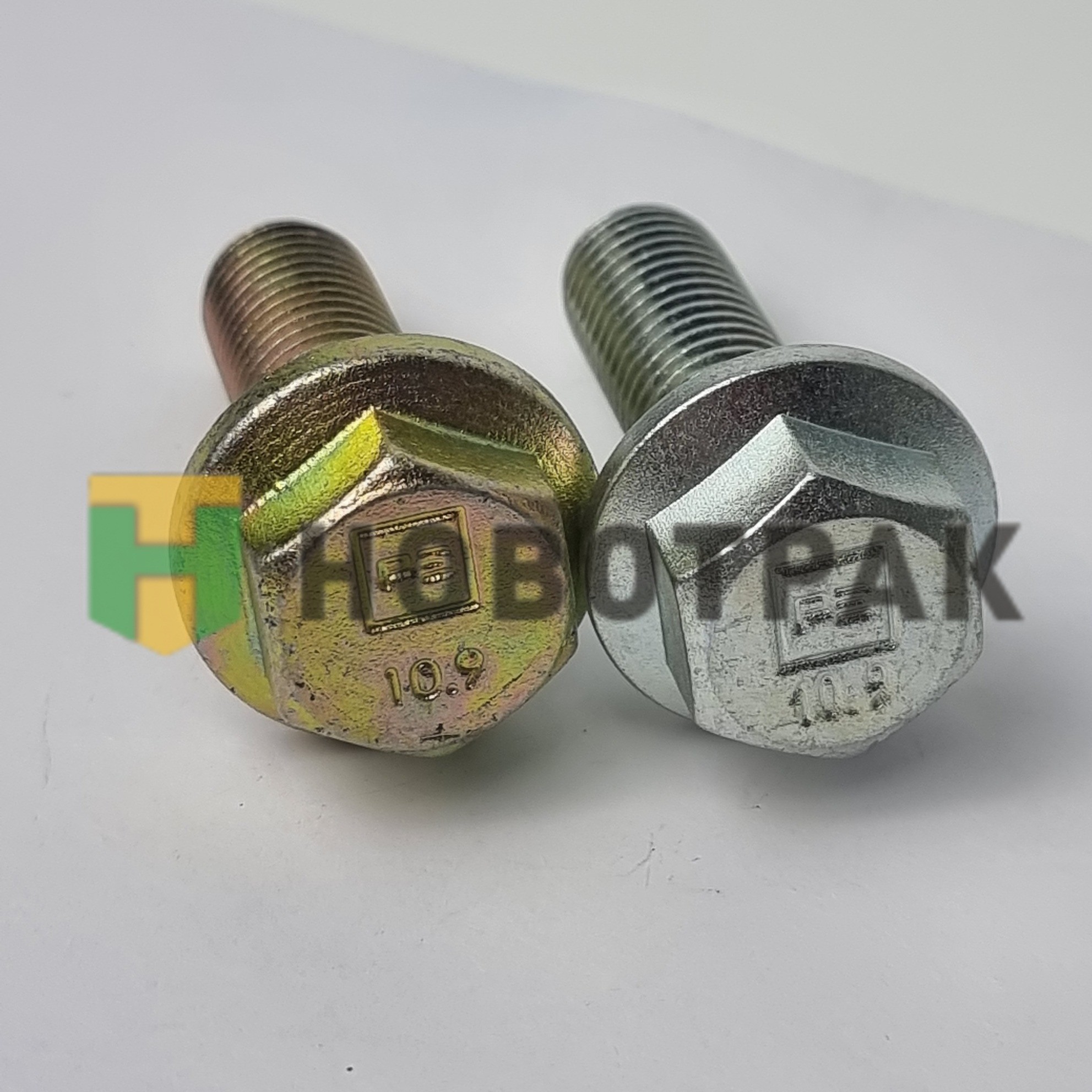 Болт крепления суппорта M18x55 10615100A