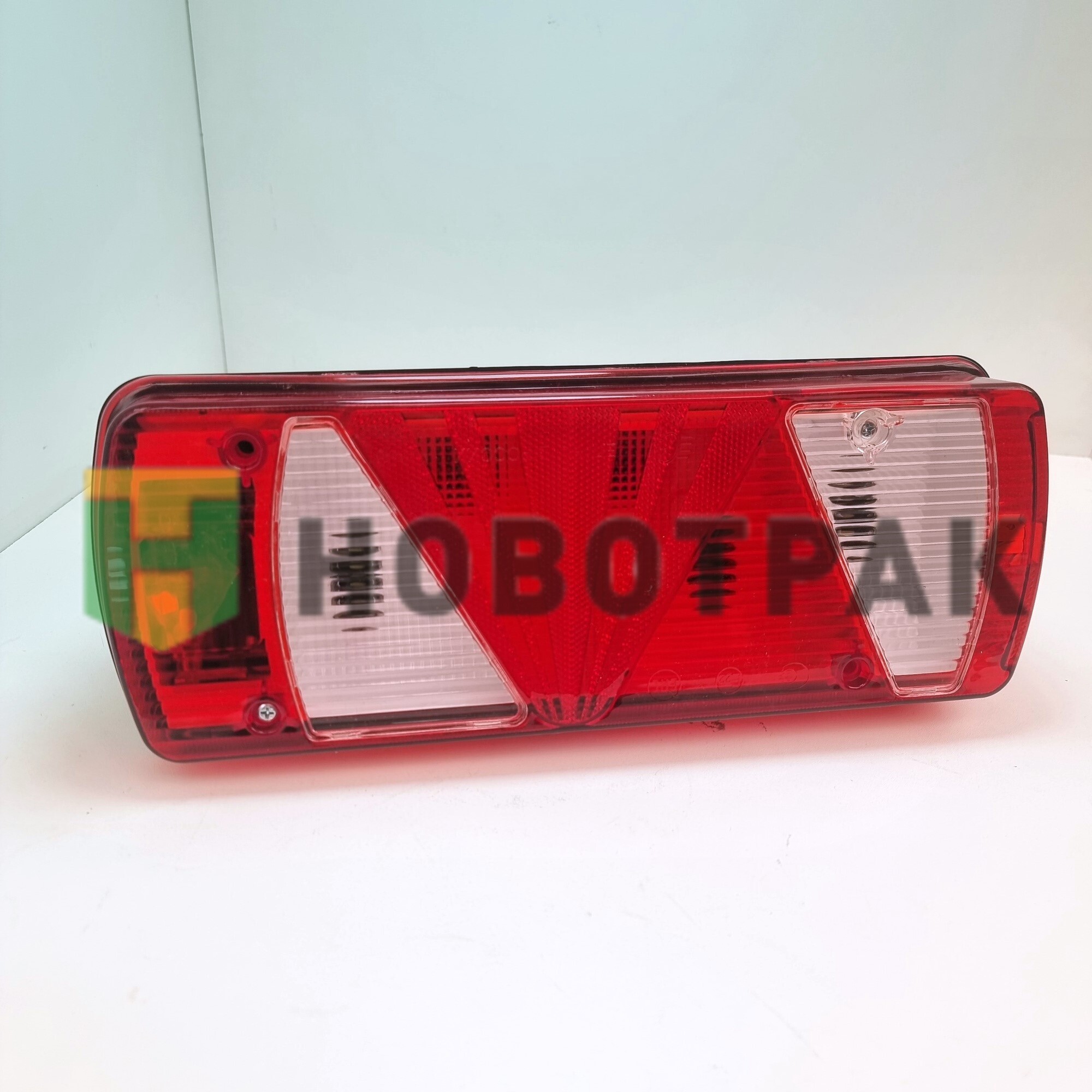 Фонарь задний KOGEL левый (с проводами) U02600L