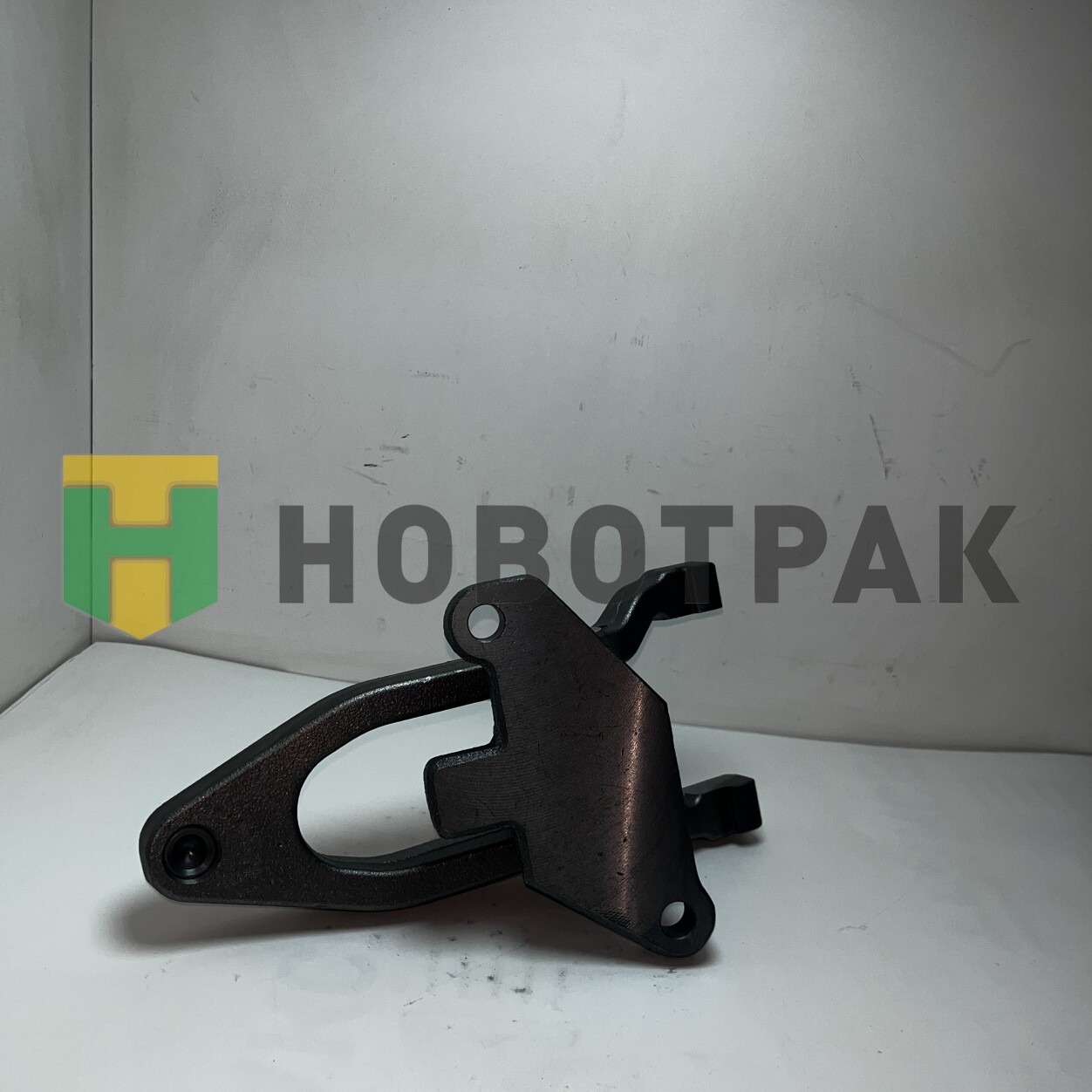 Вилка сцепления (с кронштейном) TGA КПП ZF 10022