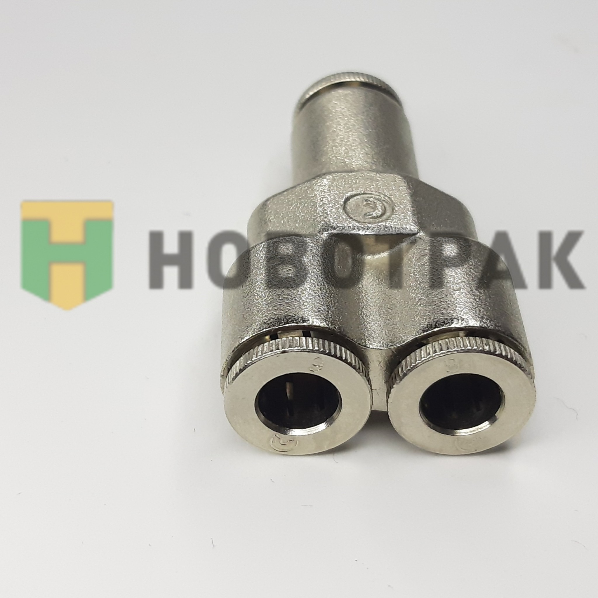 Фитинг тройник Y-образный стальной Camozzi 65606