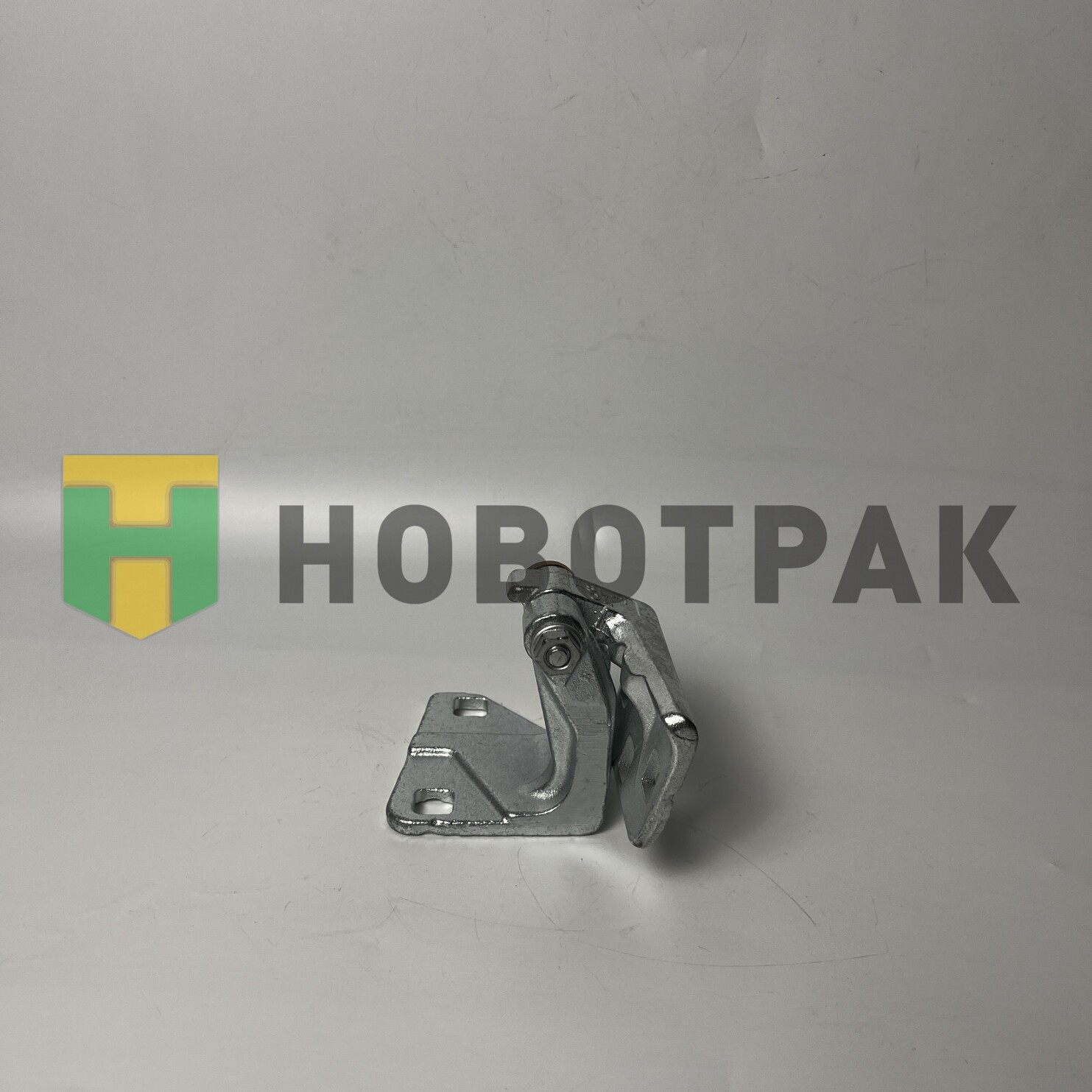 Петля двери нижняя левая Actros/Axor 8755429SX