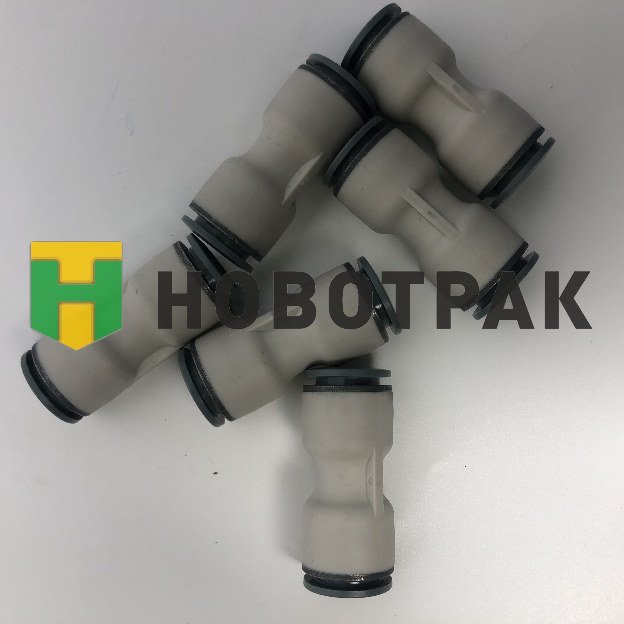 Фитинг прямой (технополимер) 12мм R758012