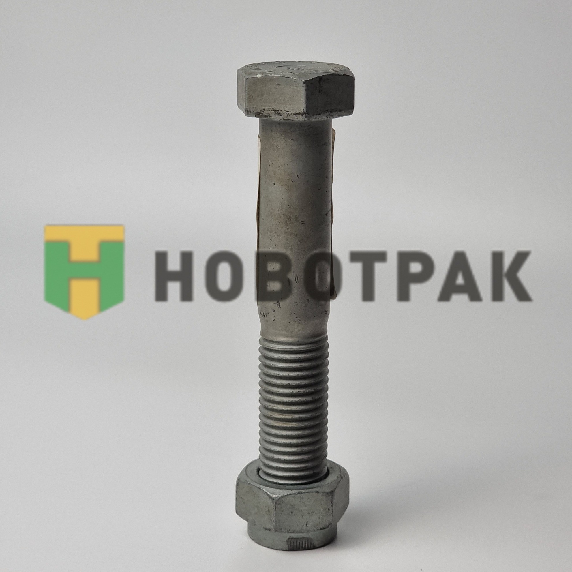 Болт М24х3.0х140