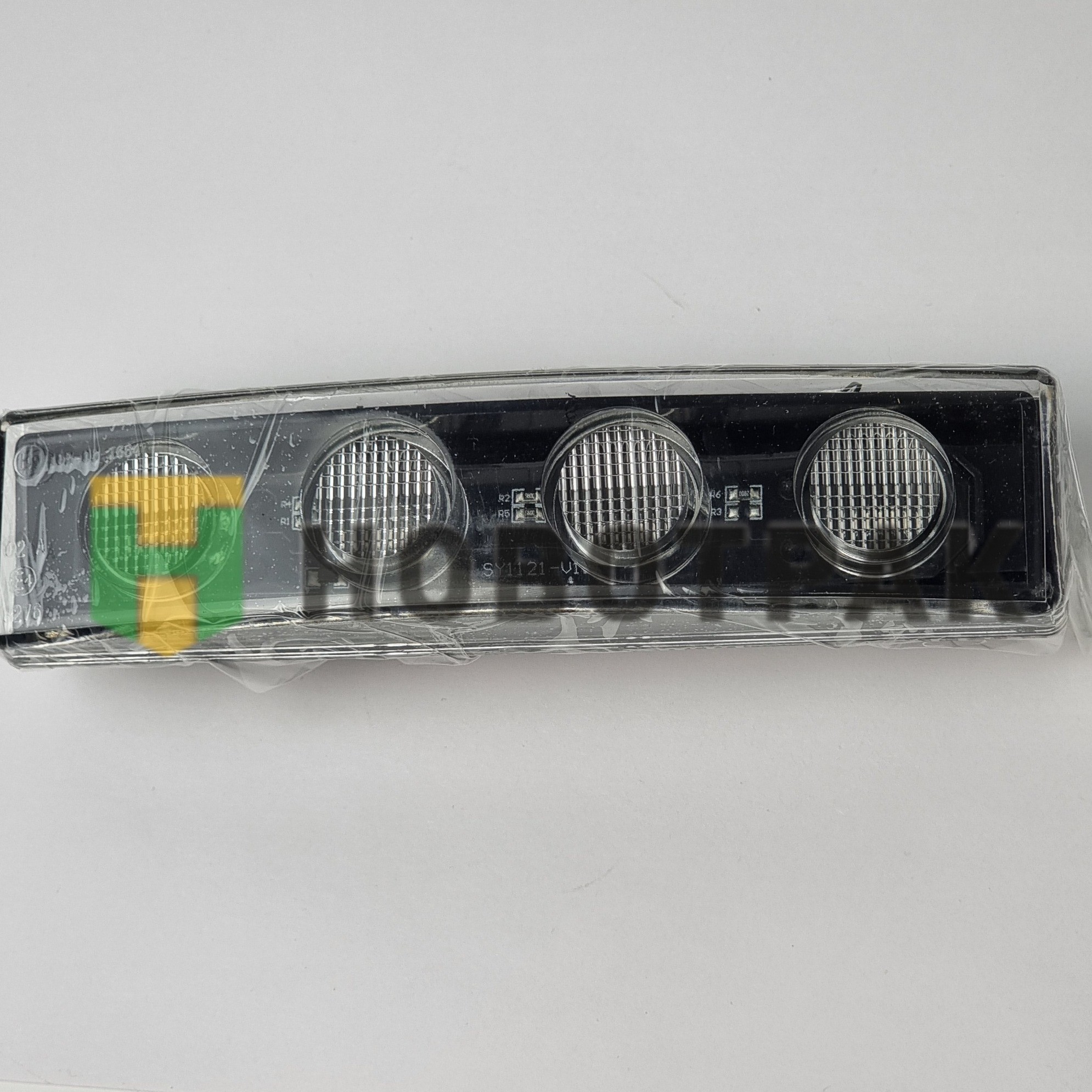 Фонарь габаритный LED на козырек SYSL30151