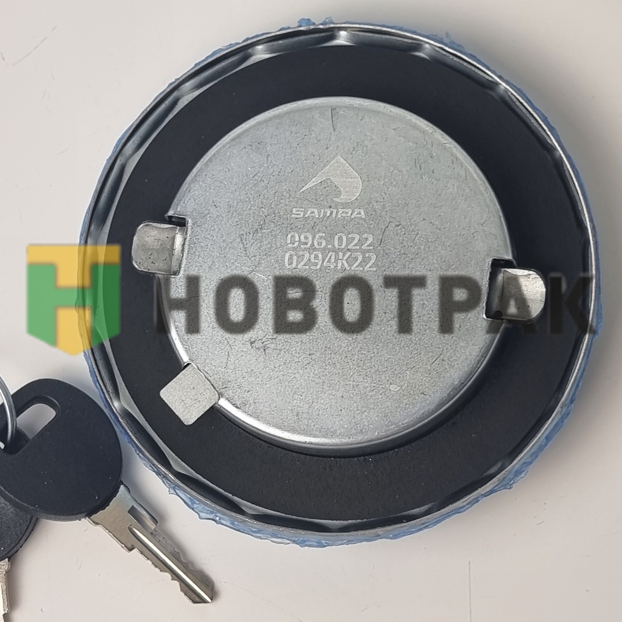Крышка топливного бака MAN/VOLVO/RVI с замком 09602201