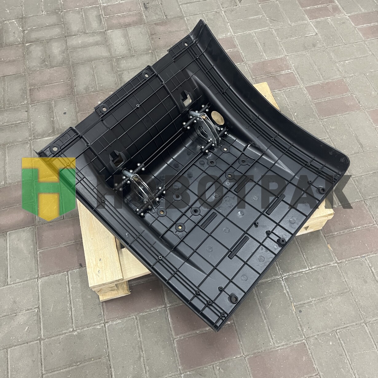 Передняя часть правого крыла SITRAK C7H MAX