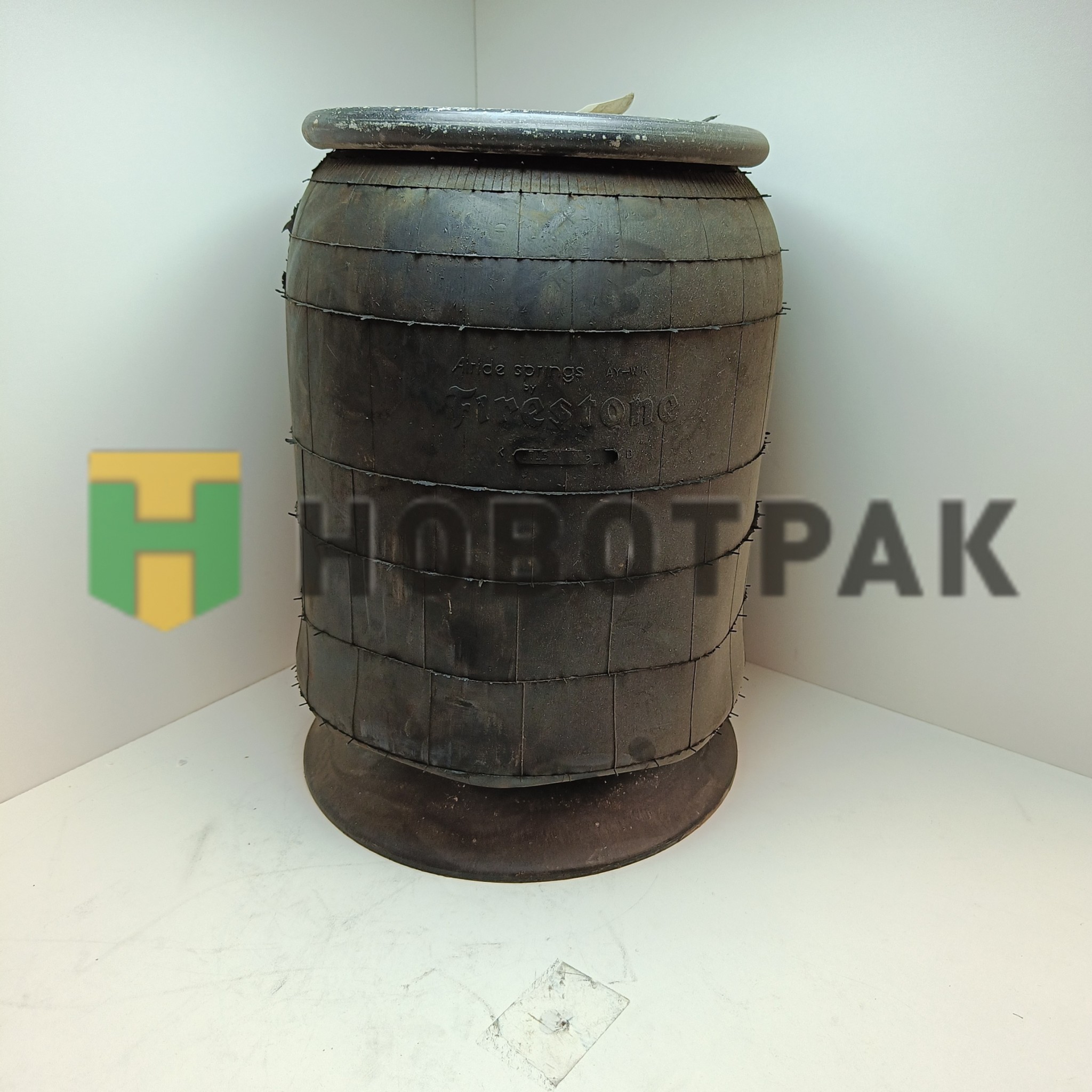 Пневморессора Peterbilt (со стаканом) W013588852