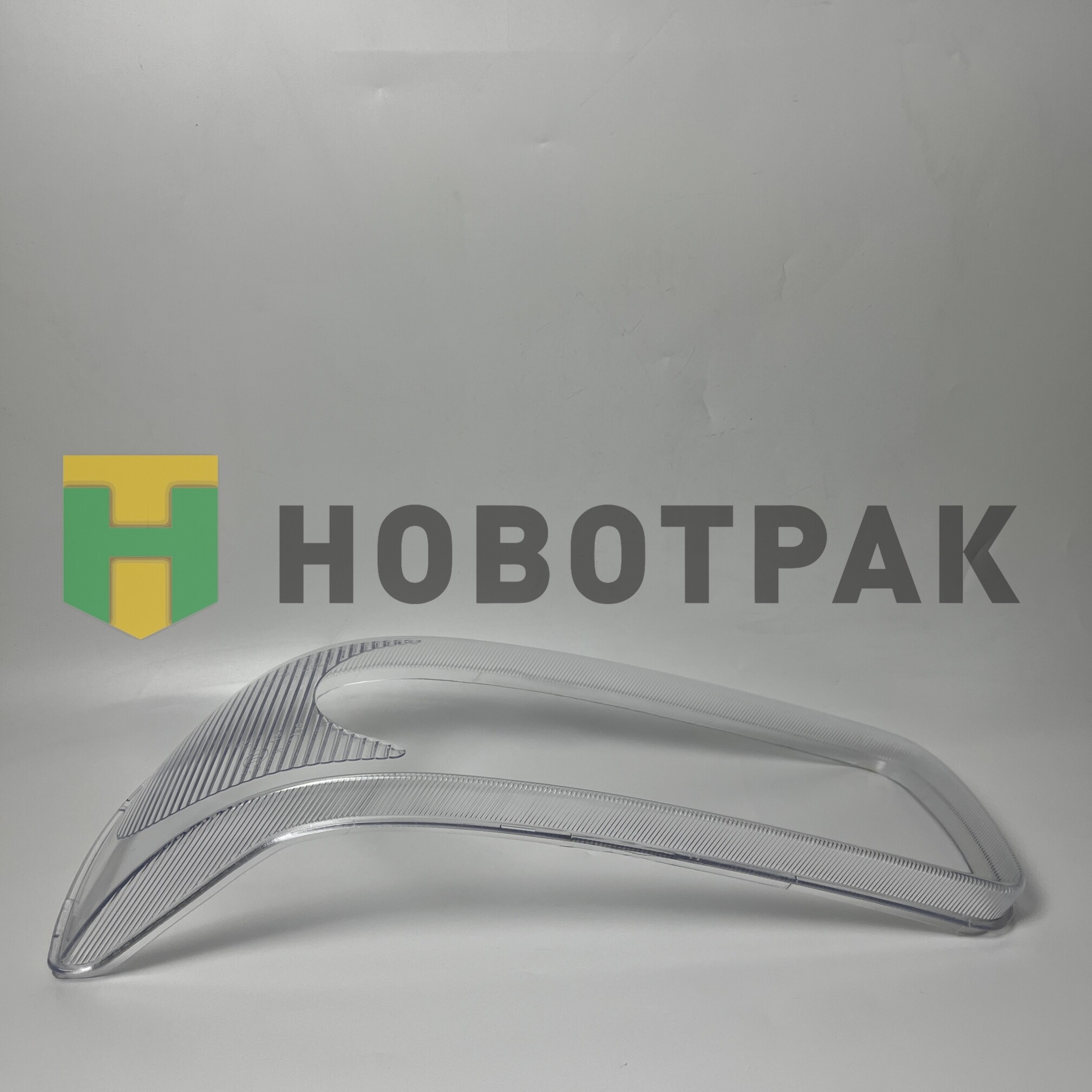 Стекло фары DAF 95/105 правое/левое TD0161005S