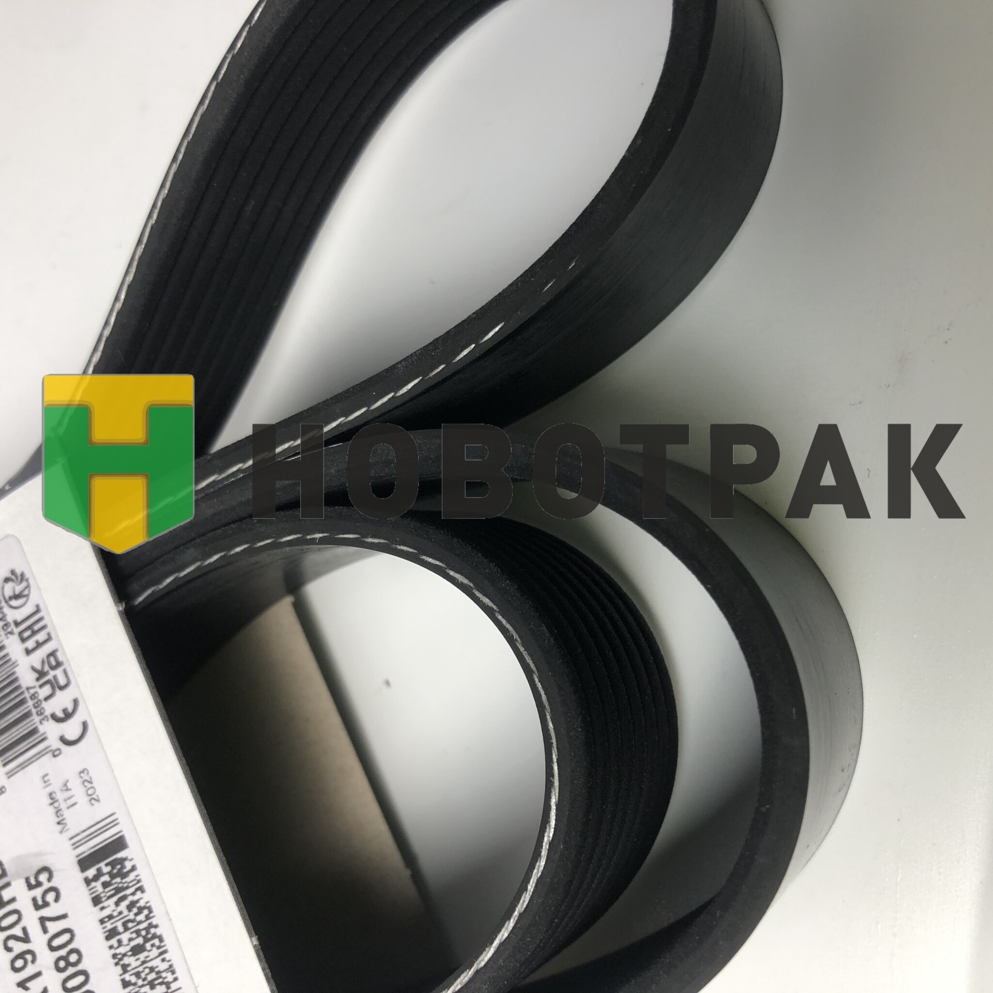 Ремень поликлиновой Gates 8PK1920 MAN