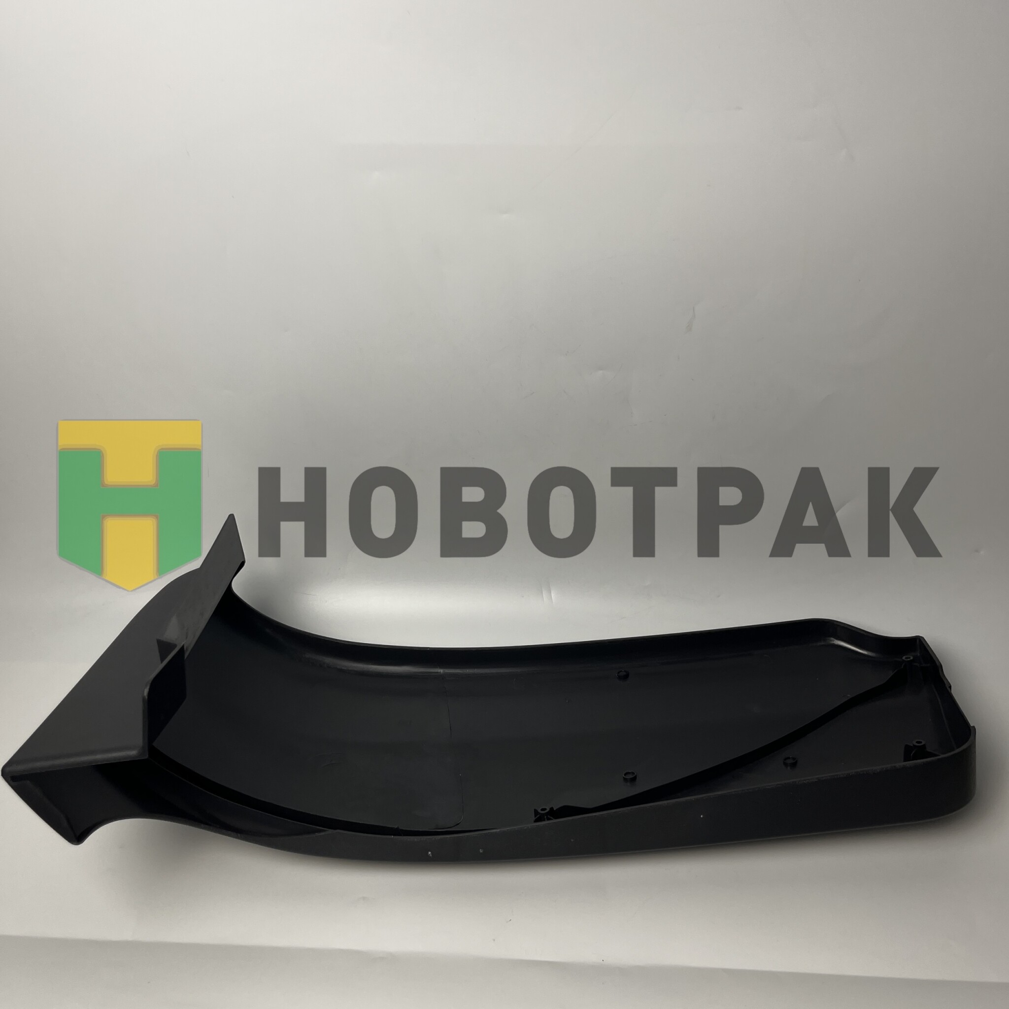 Угол бампера правый TGA XXL TD0757003GR