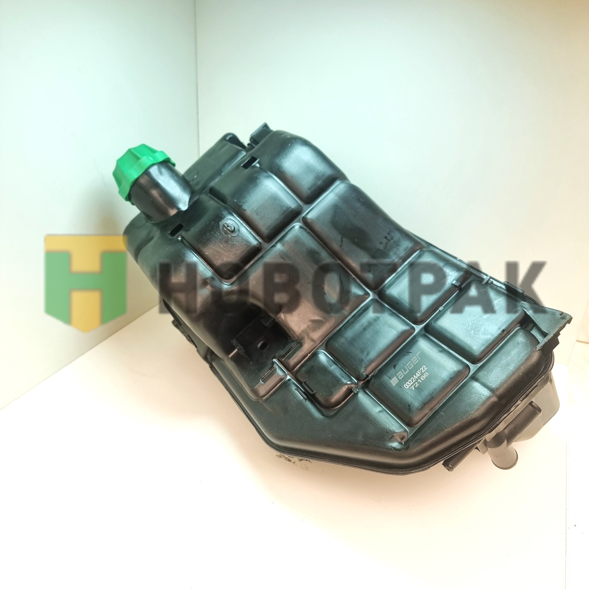 Бачок расширительный MB Actros 72166