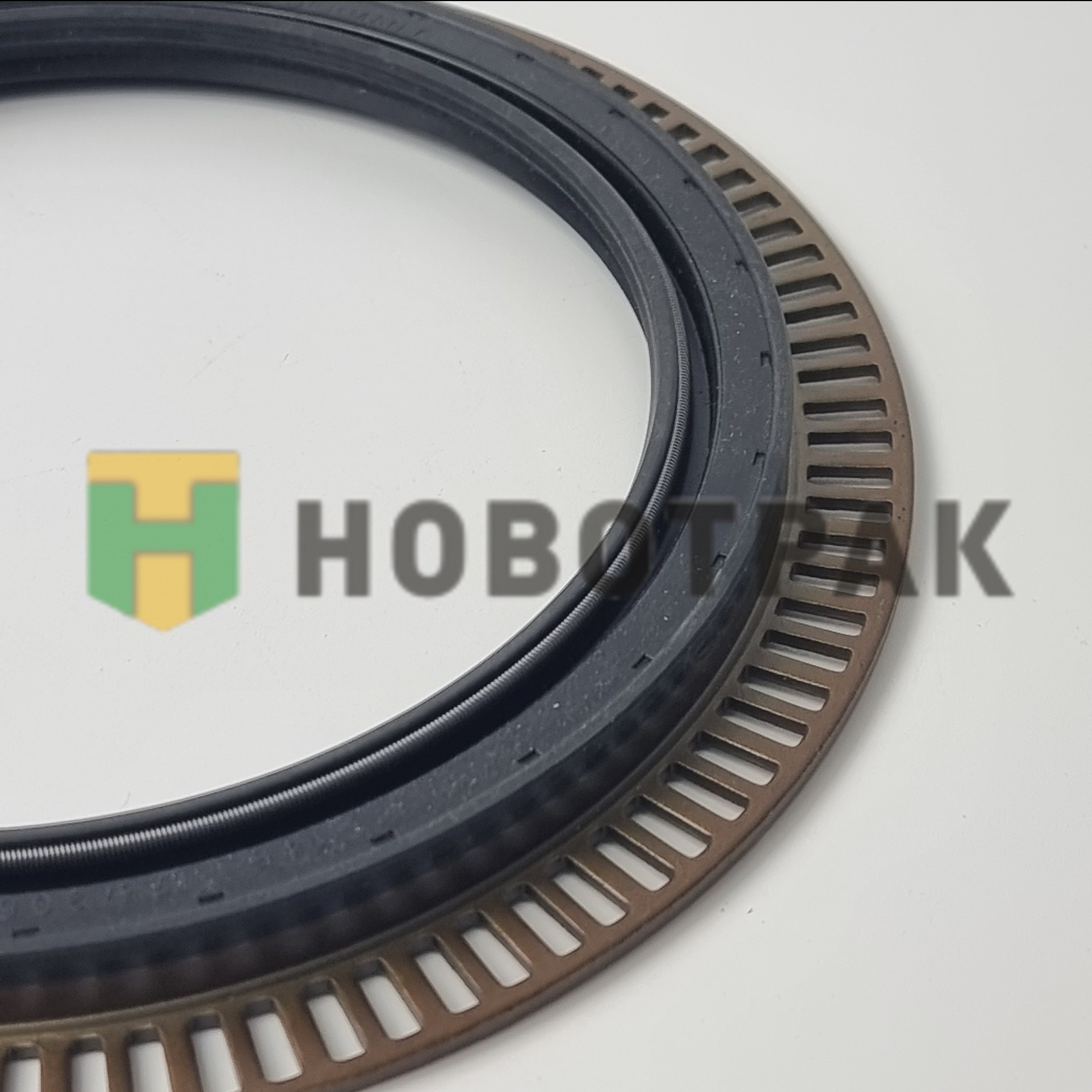Сальник задней ступицы (с ABS) MAN/MB 145-175/205-9/14 80460