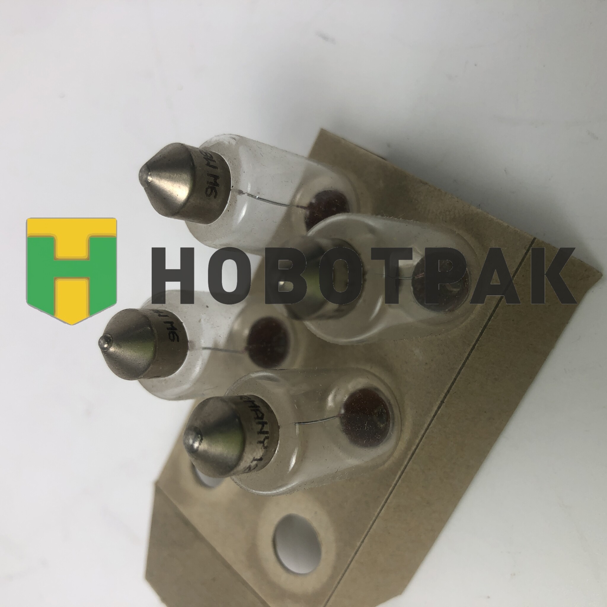 Лампа накаливания C18W 12V 18W SV8.5-8 091812031