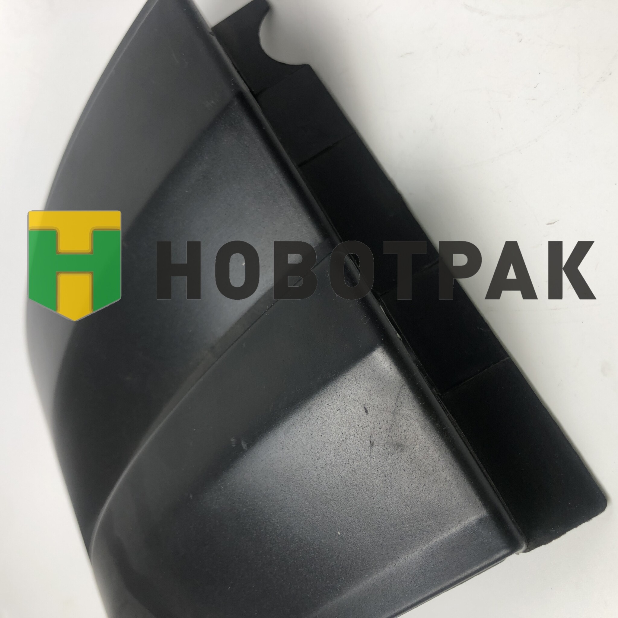 Накладка на угол кабины левая (черная) MB T406061