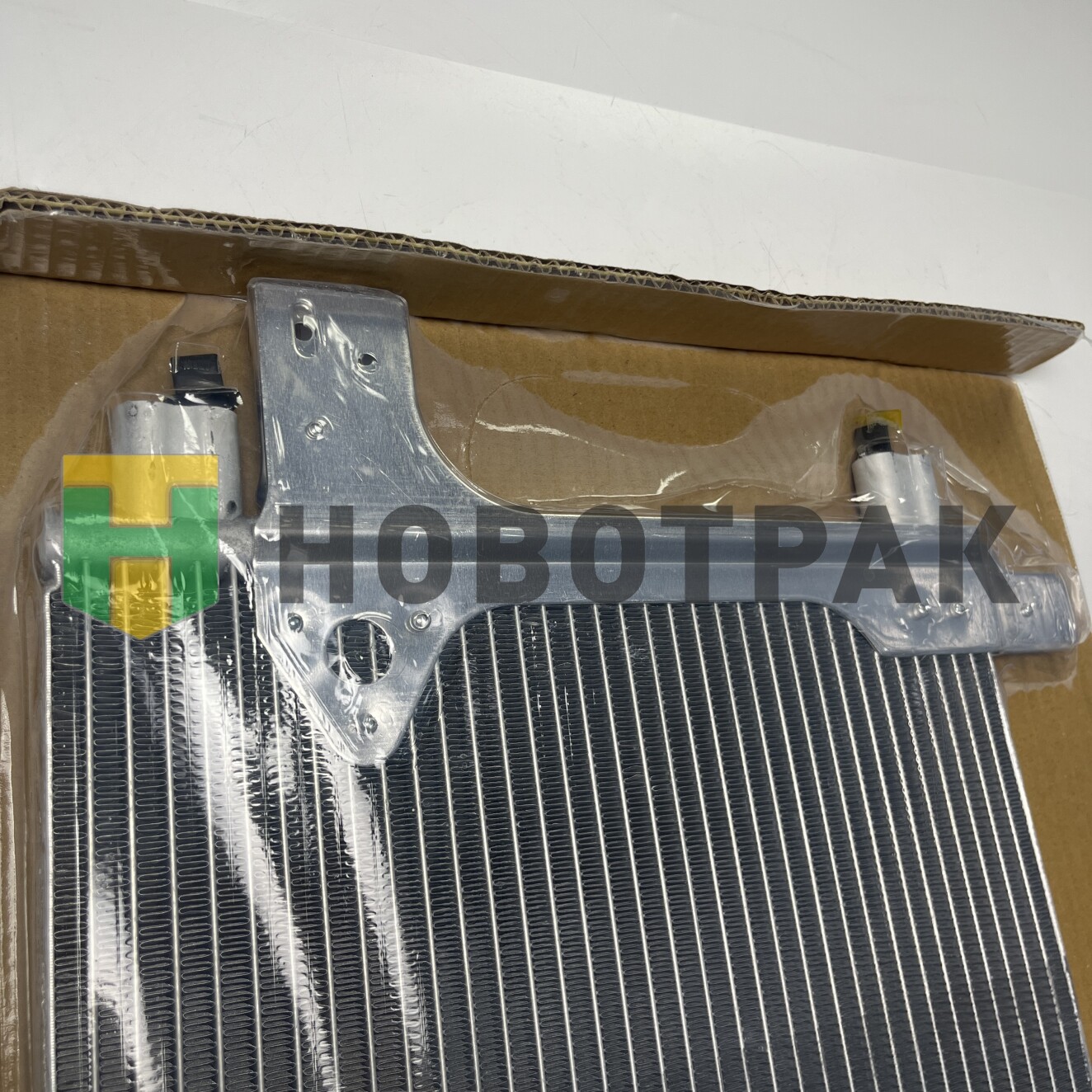 Радиатор кондиционера MAN TGA LRAC3102