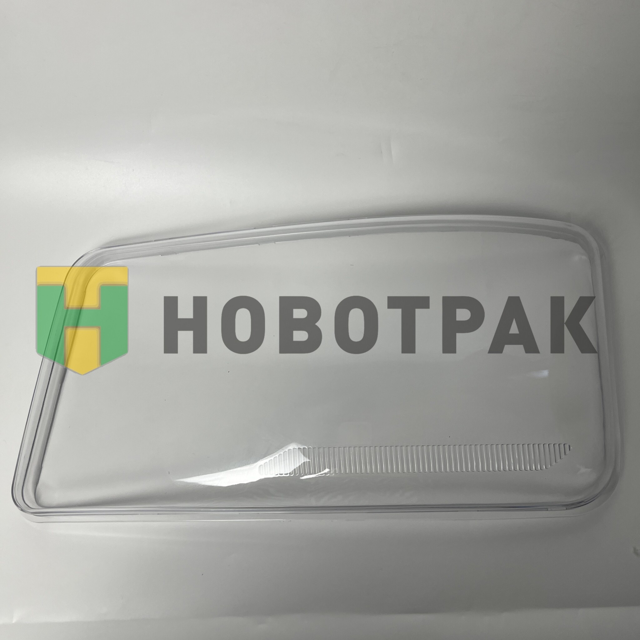 Стекло фары головного света KAMAZ левое TD0154004LS