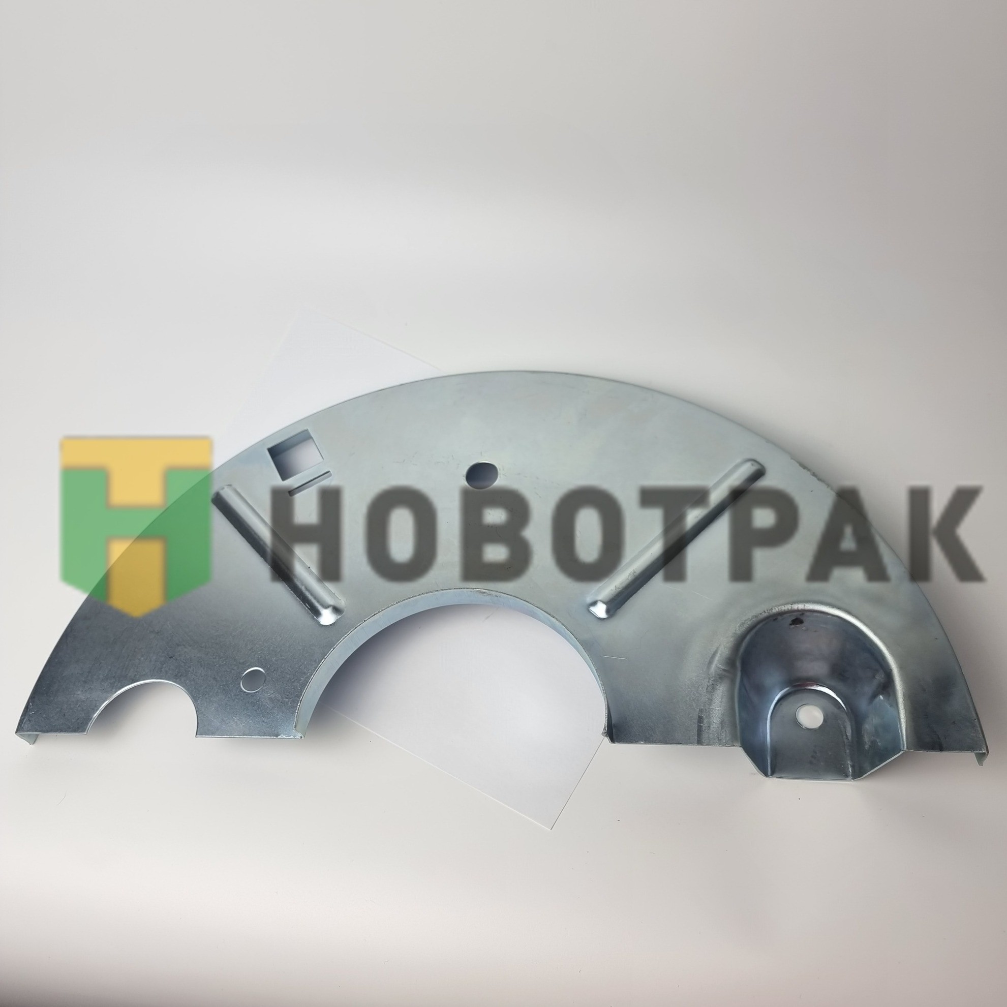 Щит грязезащитный D-146 ТОНАР половина 2521015252