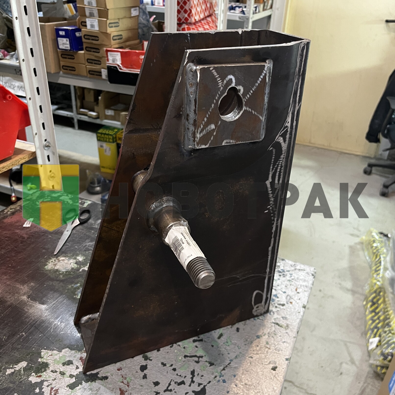 Кронштейн рессоры H-440mm правый ТОНАР 9523291244041