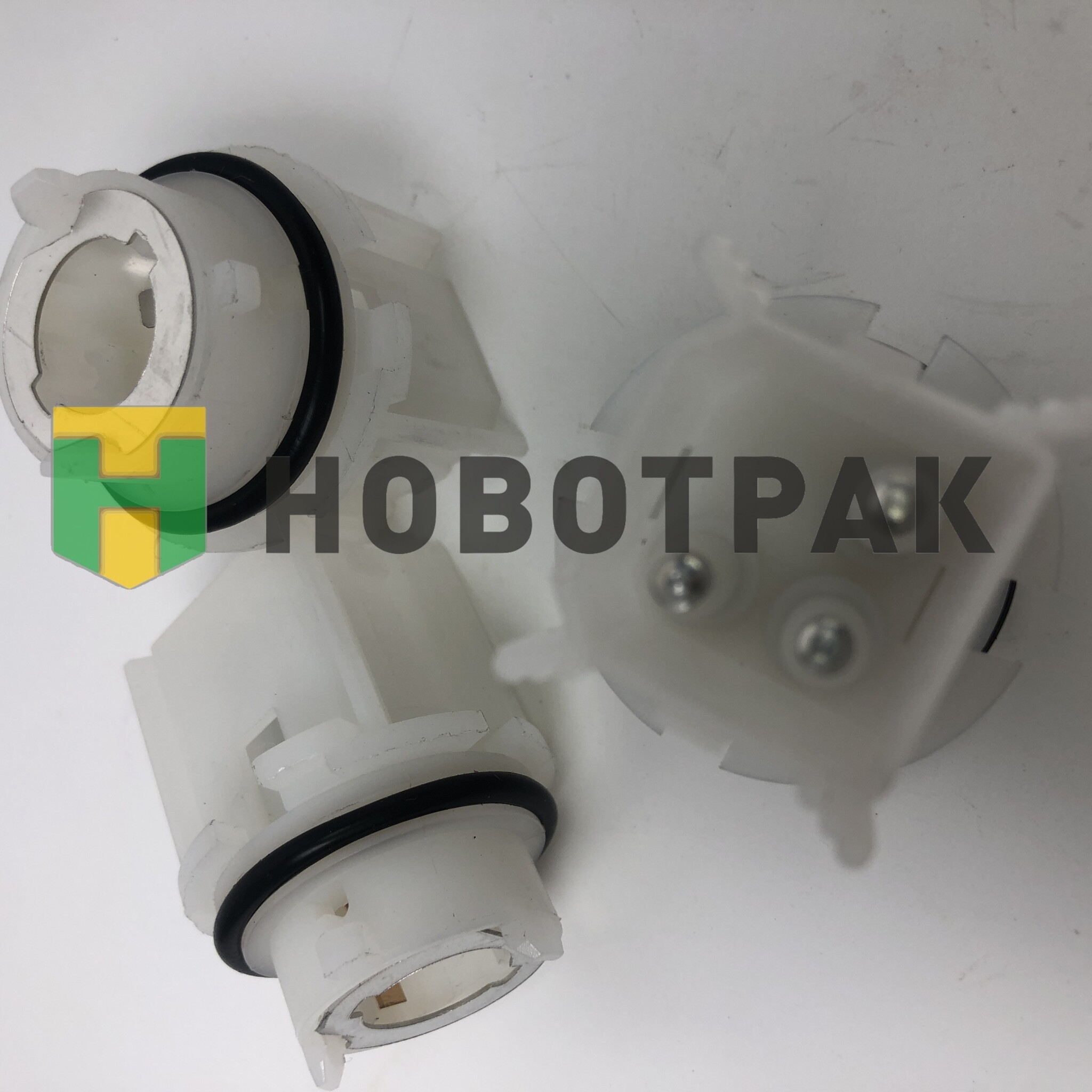 Патрон лампы 3-х контакта TD0151007K3