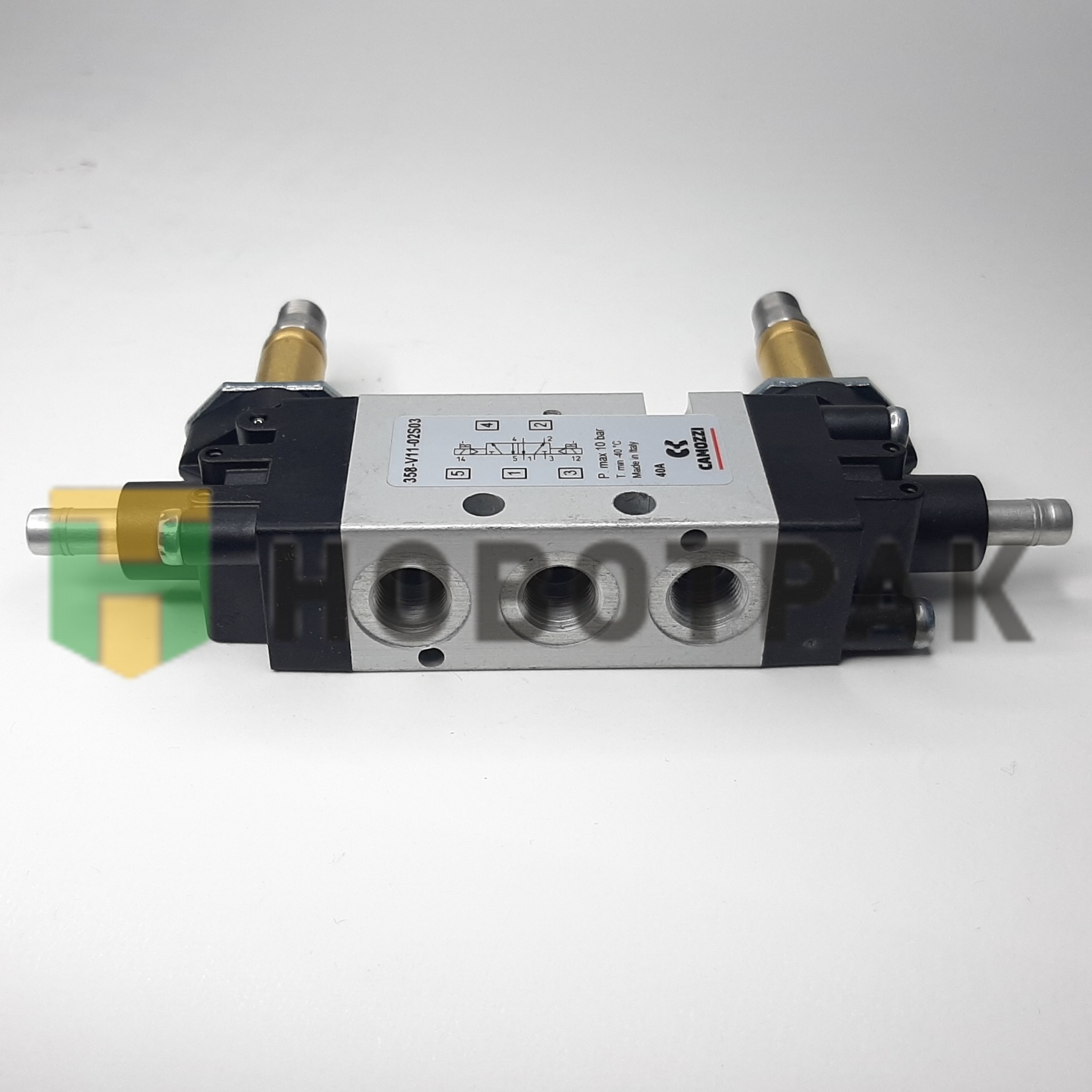 Распределитель  Camozzi с двусторонним электро управлением и ручным дублированием 358V1102S03