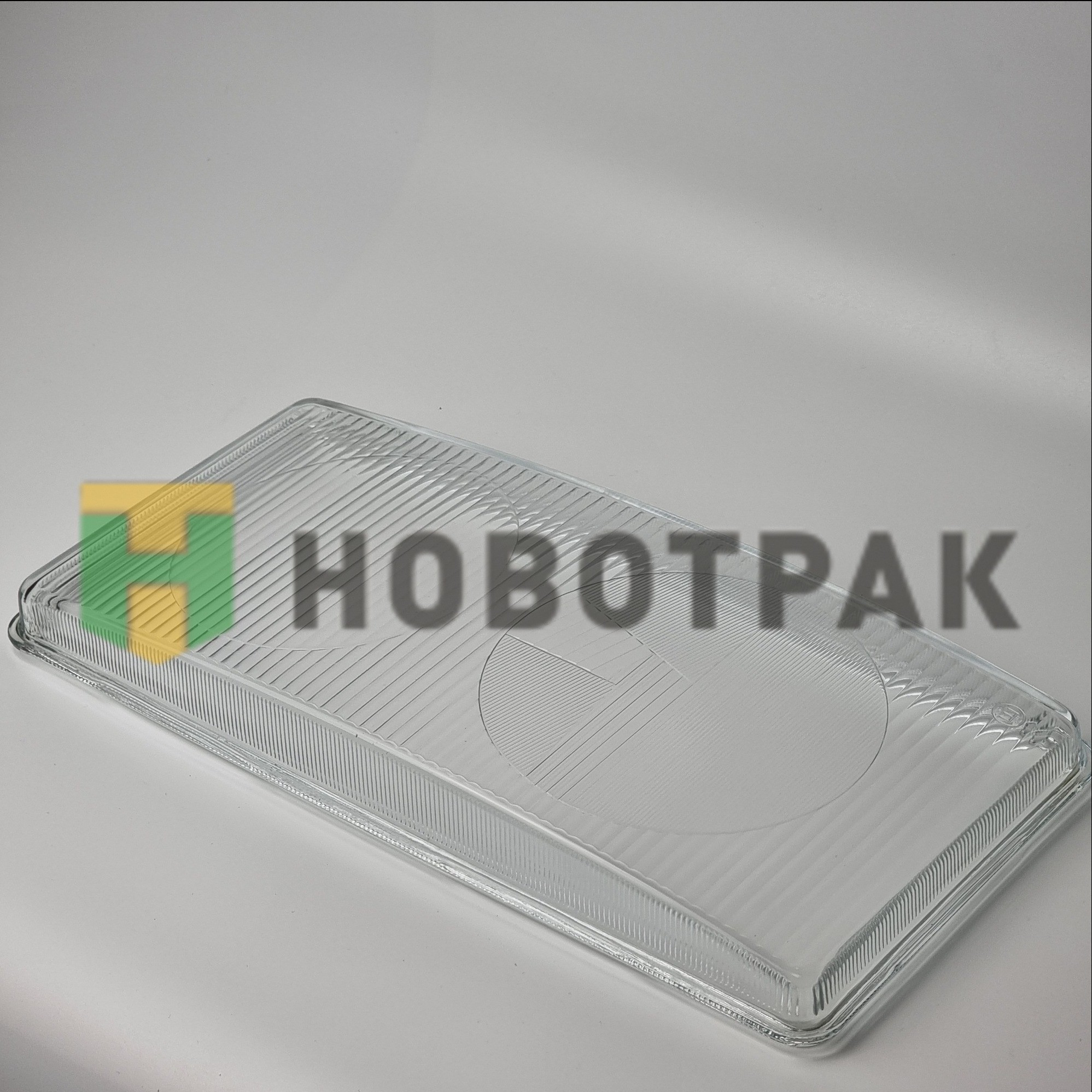 Стекло фары MAN F2000 правое TD0157001RS