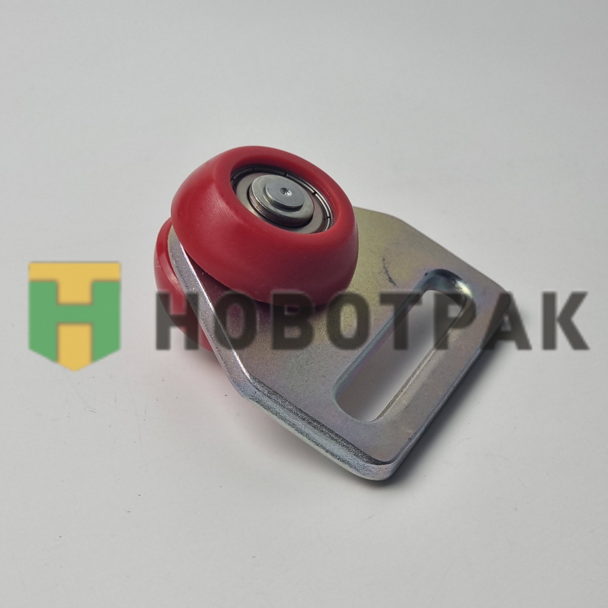 Ролик боковой шторы с кронштейном