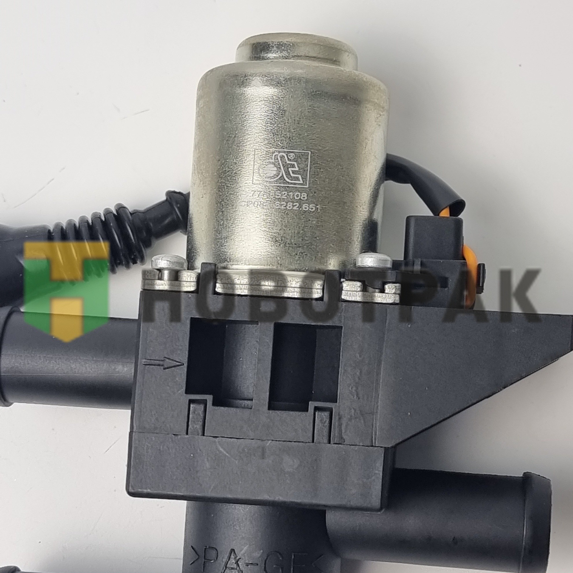Кран отопителя электрический MB Actros 463651