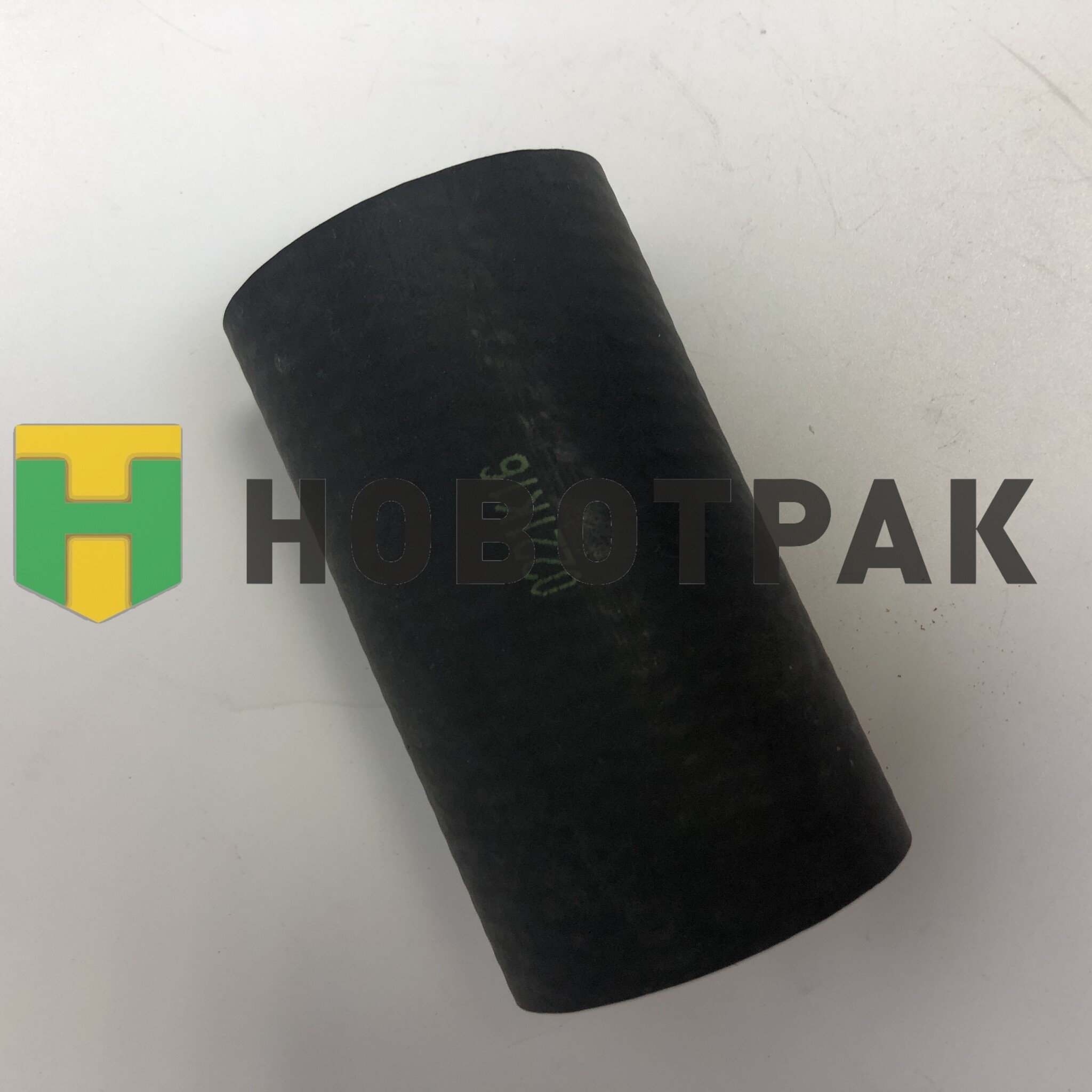 Патрубок интеркулера RVI MAGNUM/PREMIUM/KERAX, VOLVO 8111198SX