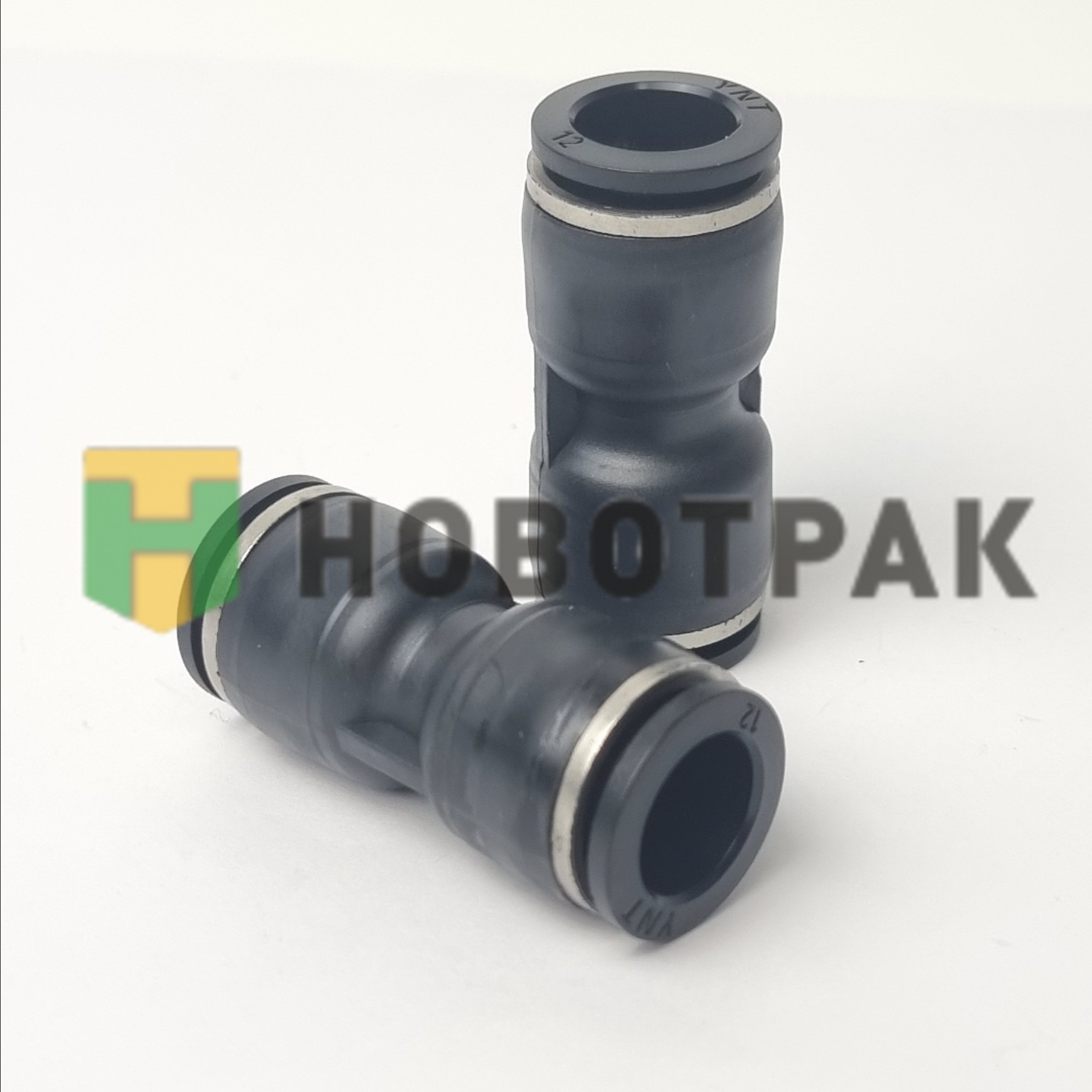 Фитинг прямой (пластик) 12 мм PUC12