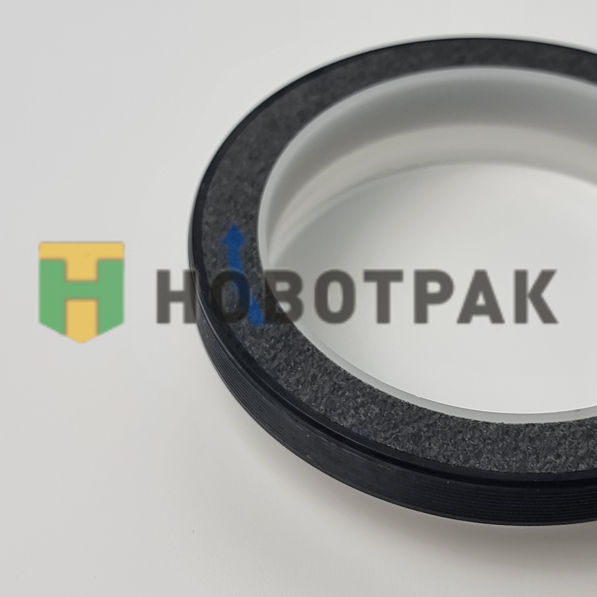 Сальник коленвала передний L- серия 3968562