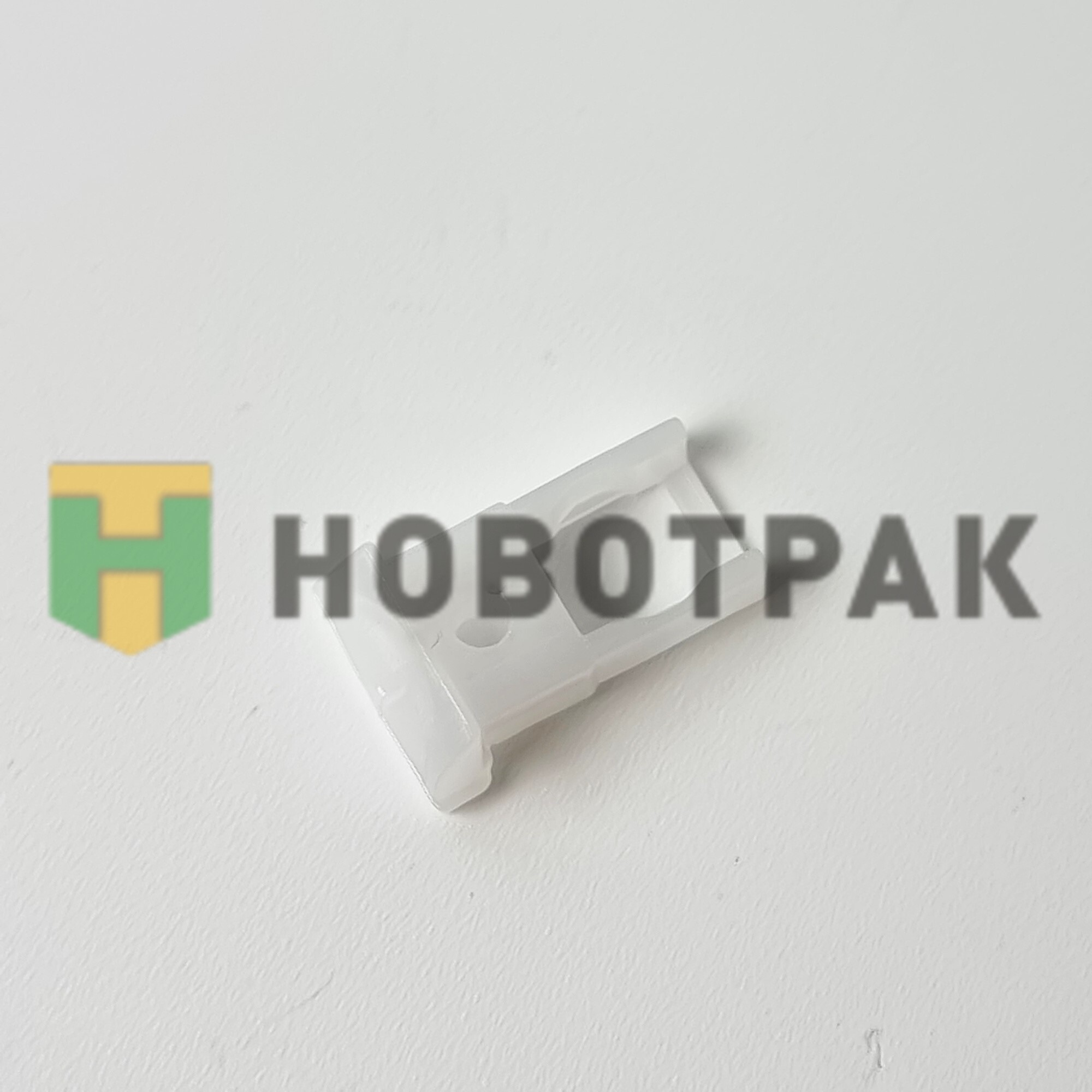 Направляющая шторы кабины 45860