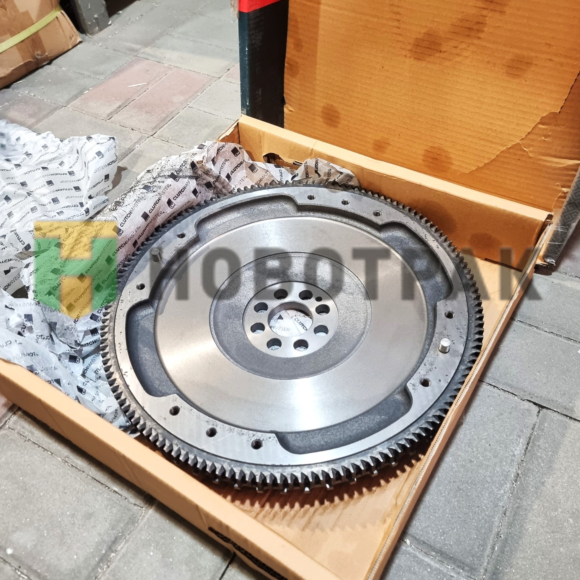Маховик ПАЗ/Isuzu 4HK1 NQR75 8973666011