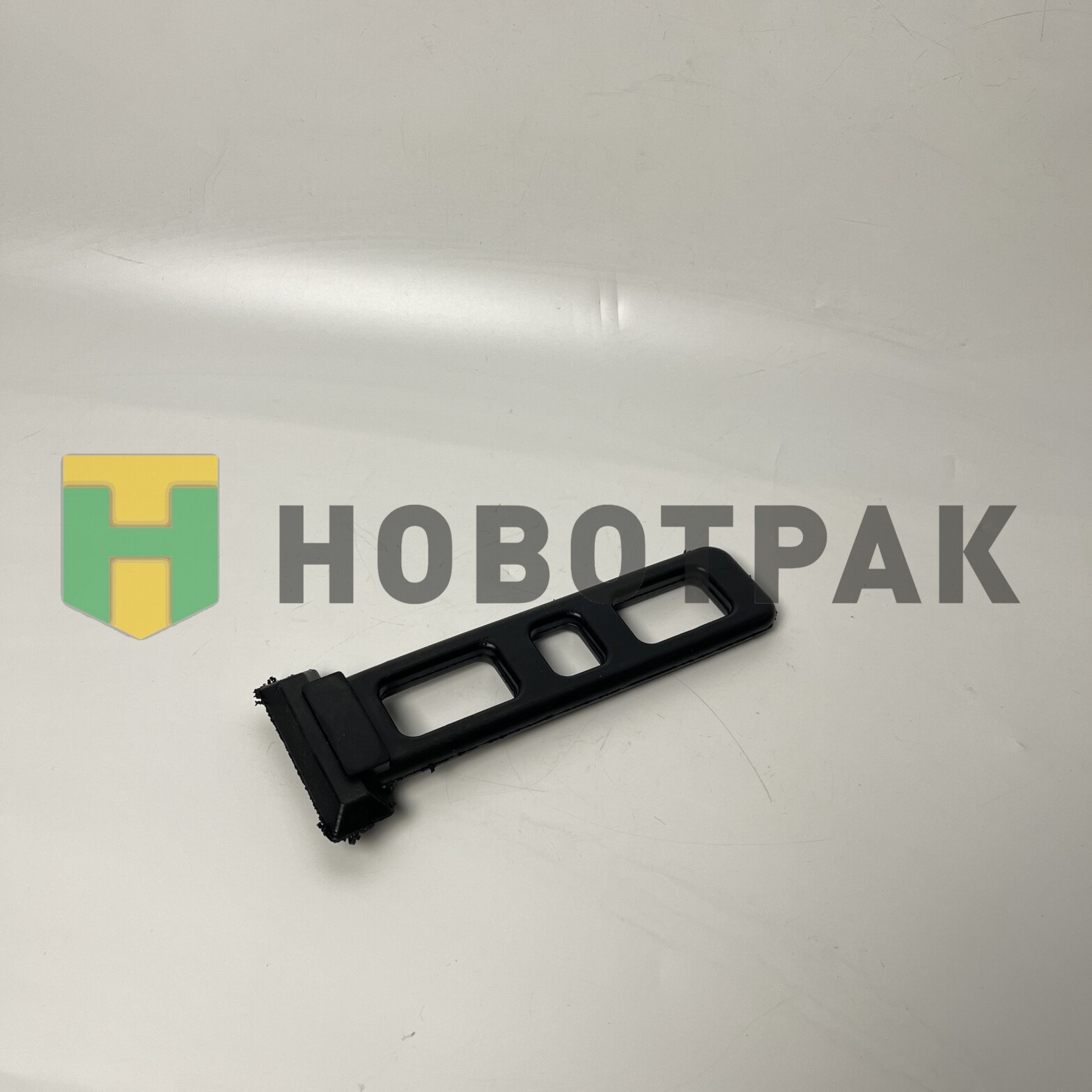 Держатель брызговика Scania 67170