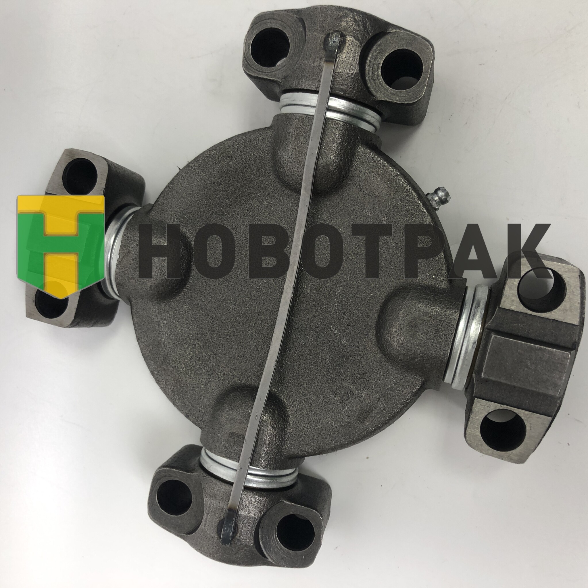 Крестовина кардана L=210 8 креп.отверстий. Для автобусов Yutong