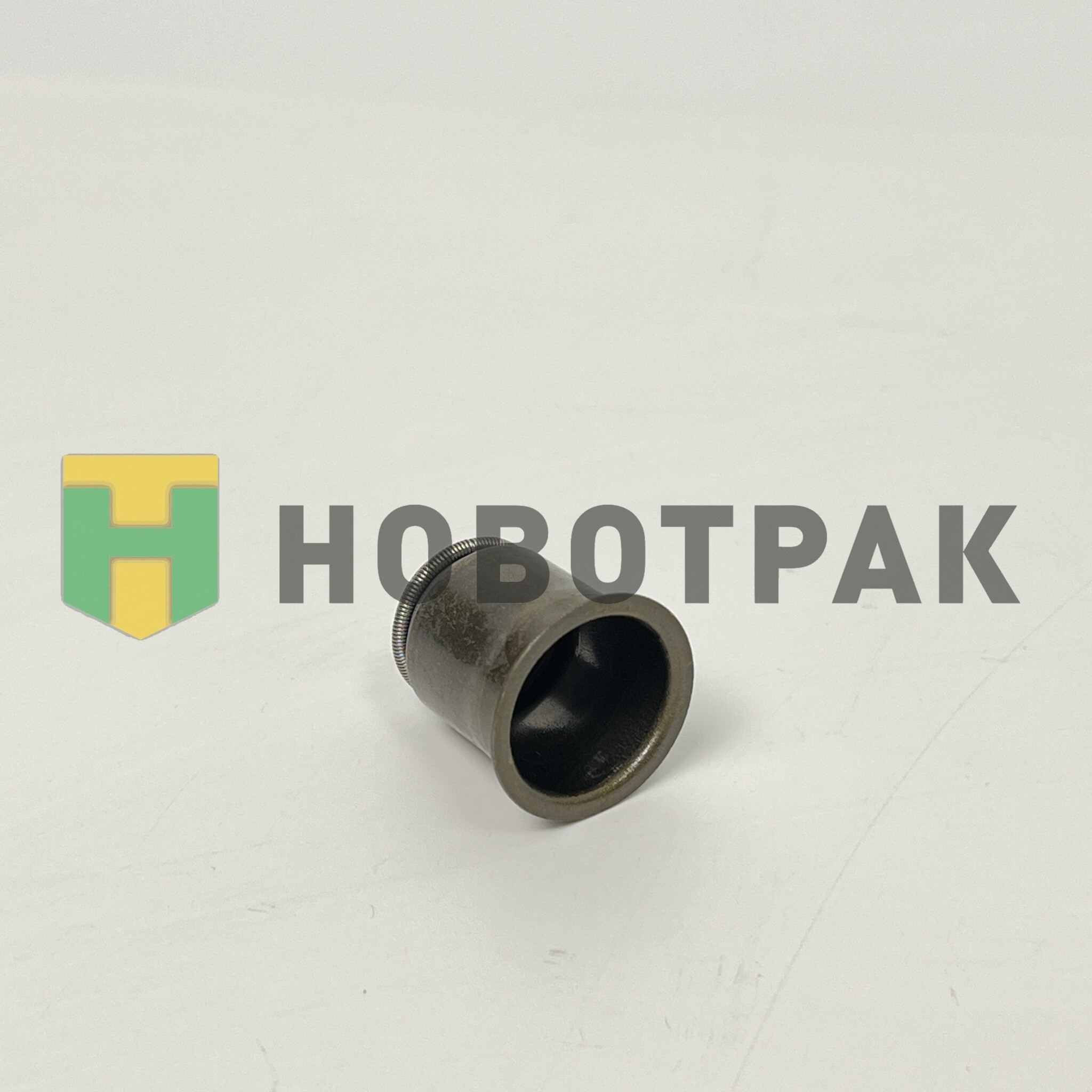 Сальник клапана 4HV1 ПАЗ/ISUZU 8943966092