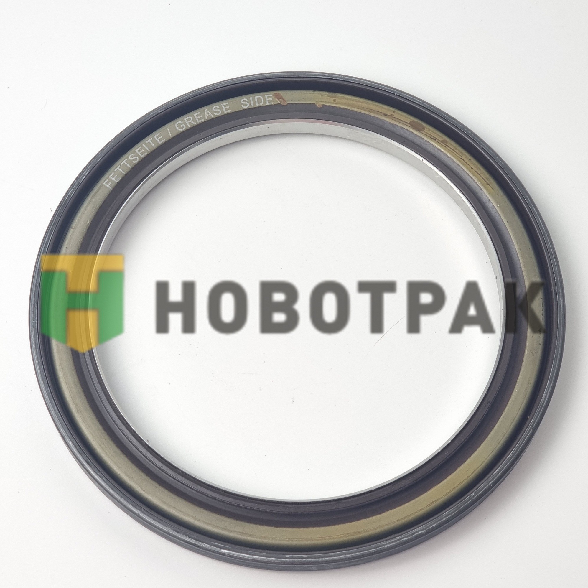 Сальник задней ступицы MAN 132-172-12 239199