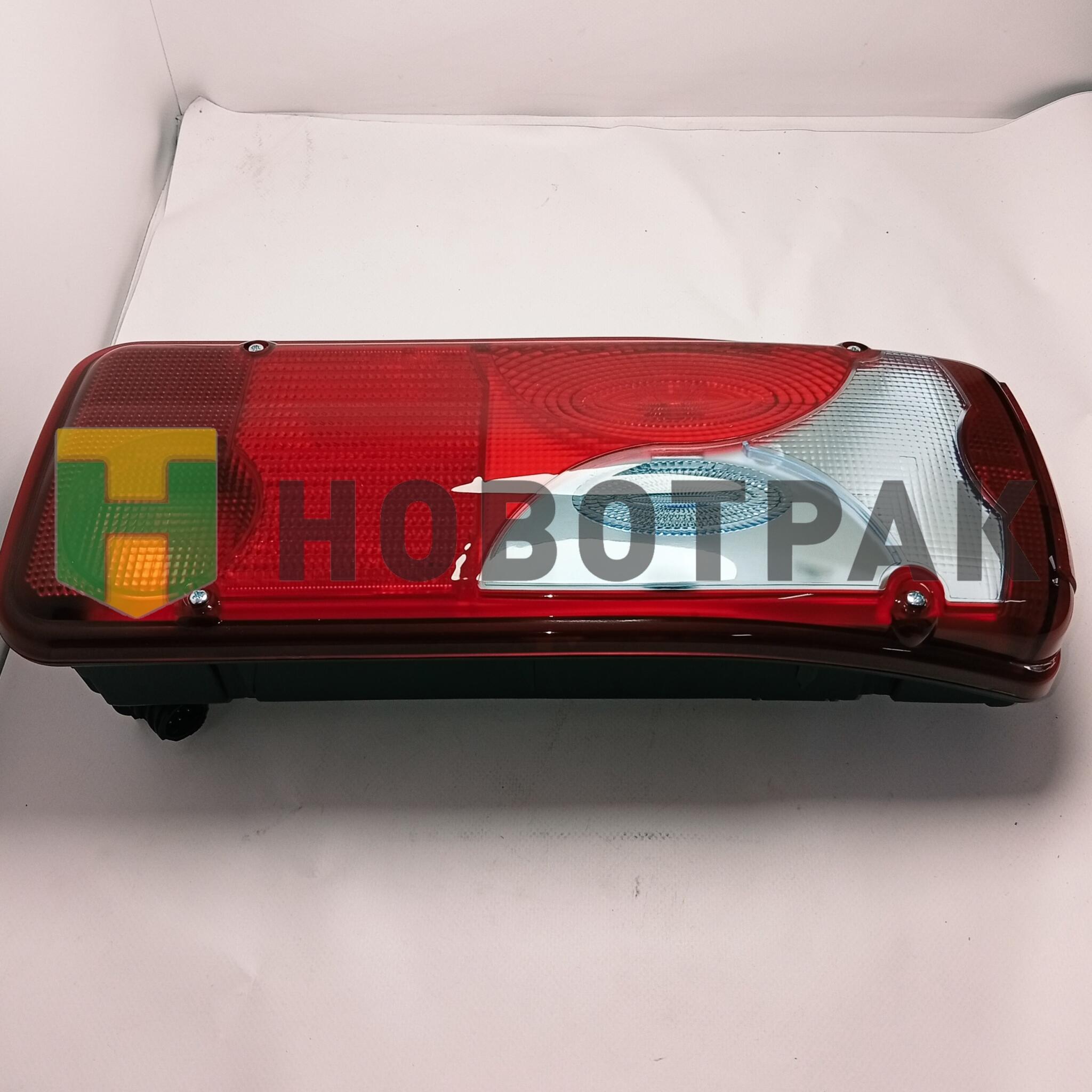 Фонарь задний правый MAN TGA/TGS M344002R
