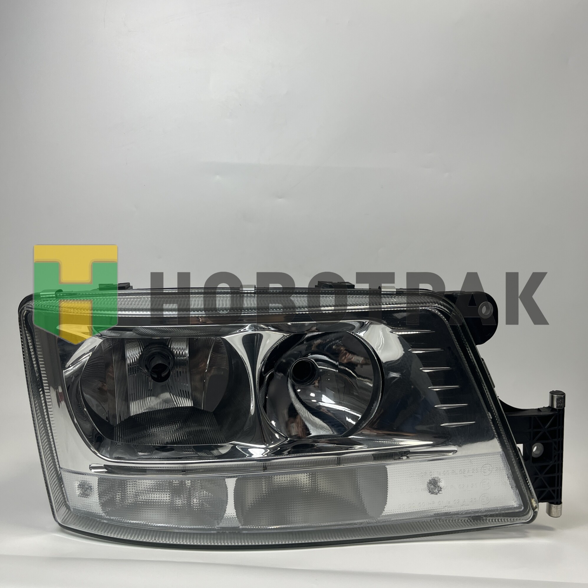 Фара головная правая с эл. корр. MAN TGX/TGS 4491102RMLDEM